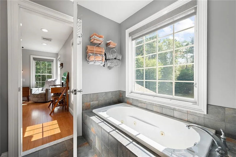 Bathrooms  project photo 1