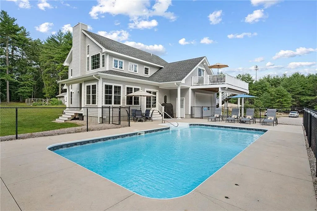 Custom deck construction overlooking coastal Carolina waterway
