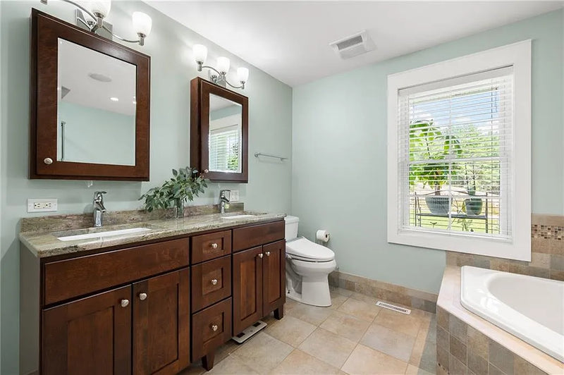 Bathrooms  project photo 3